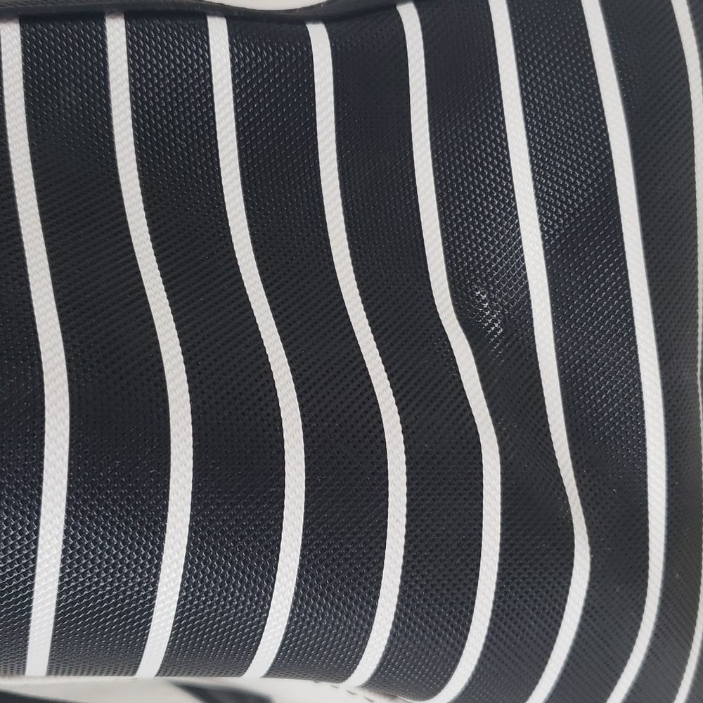 Kenneth Cole Reaction black white striped zipper large handbag goldtone accents - Picture 5 of 12